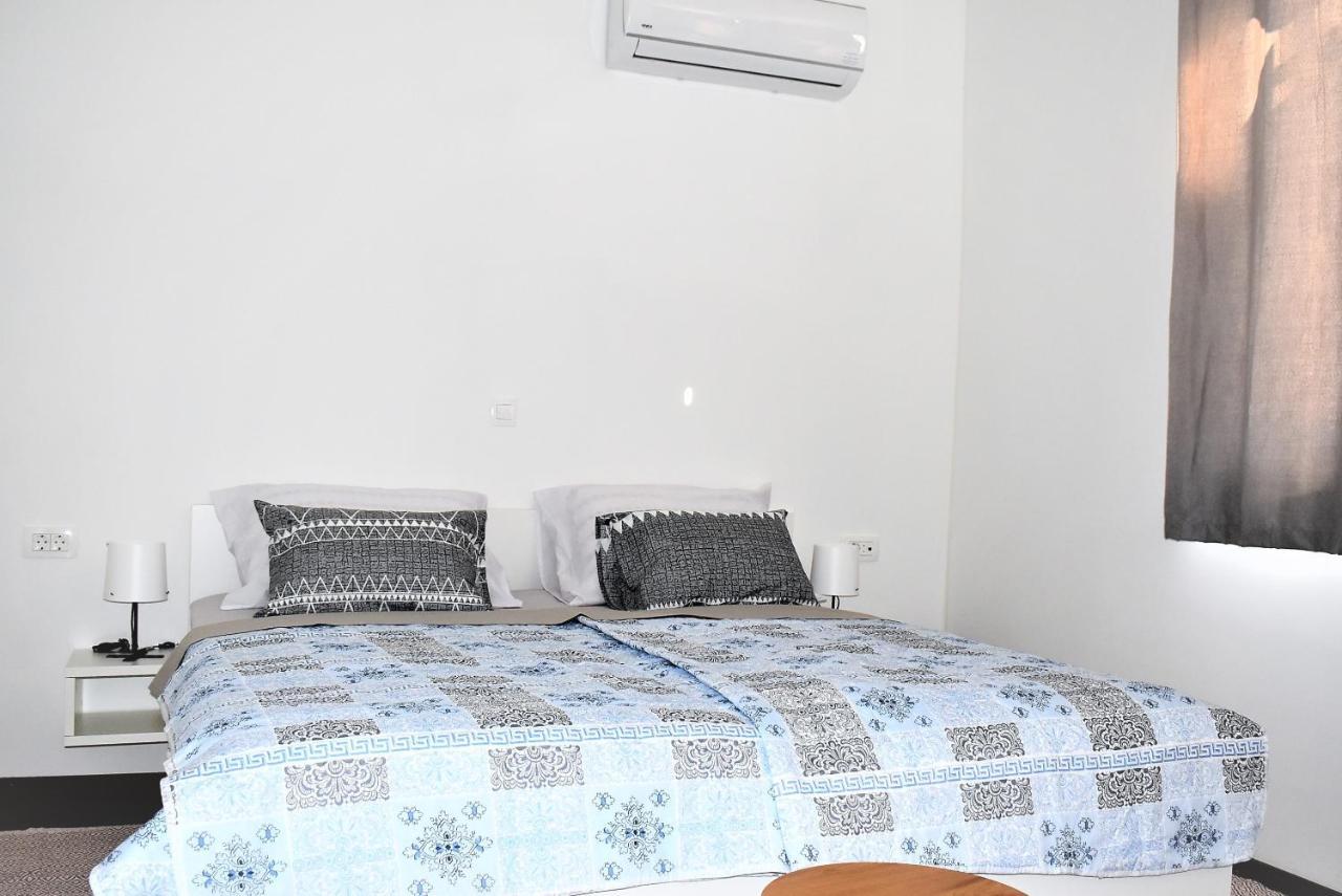 Apartment Aci Marina Rab Banjol Exterior photo